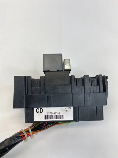 2000-2003 GMC YUKON 5.3L 16V A/T JUNCTION RELAY FUSE BOX BLOCK 15770995-01 OEM