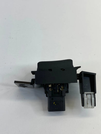 2005 2006 2007 INFINITI G35 COUPE WARNING LIGHT HAZARD BUTTON SWITCH OEM