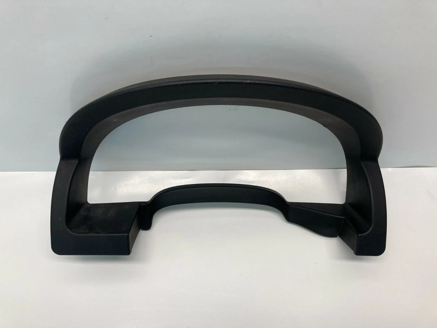 05 06 CHEVROLET EQUINOX INSTRUMENT CLUSTER SPEEDOMETER BEZEL COVER 22718029EB