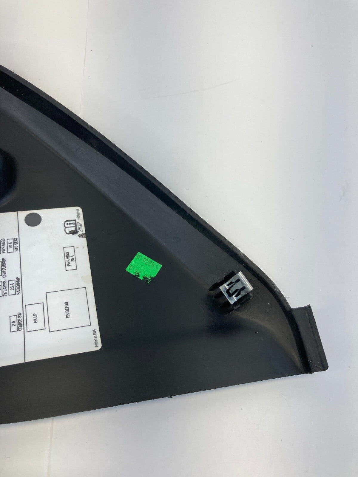 04 05 06 07 08 Pontiac Grand Prix Dash Right Side End Cap Cover 10446795 OEM