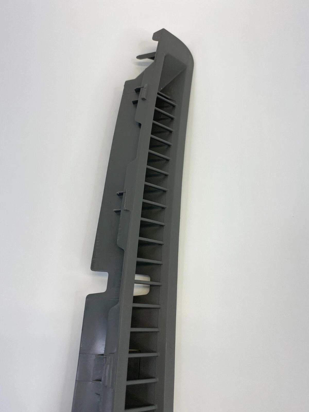 2007-2013 NISSAN ALTIMA DASH UPPER RIGHT DEFROSTER GRILLE TRIM 68742-JA00A OEM