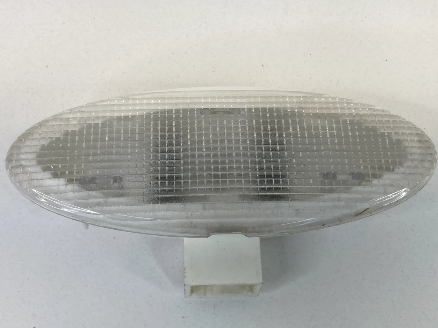01-08 CHRYSLER TOWN & COUNTRY FRONT RIGHT DOOR LIGHT COURTESY LAMP 04685676AA