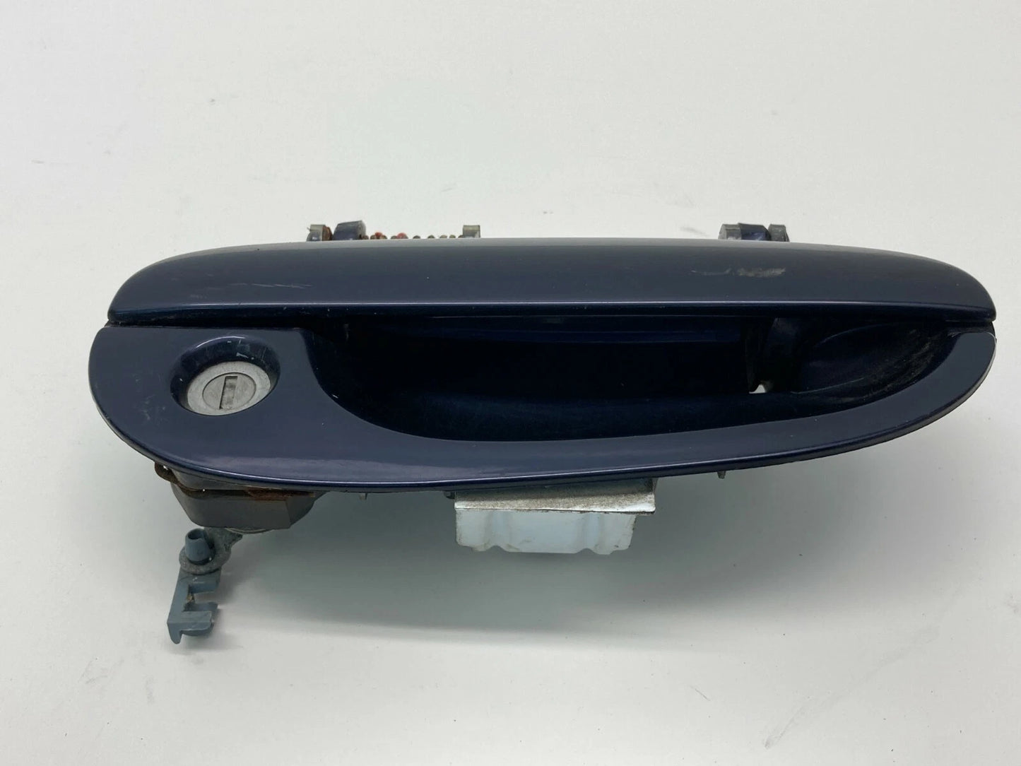 1996 1997 DODGE INTREPID FRONT RIGHT PASSENGER SIDE OUTER DOOR HANDLE ASSEMBLY