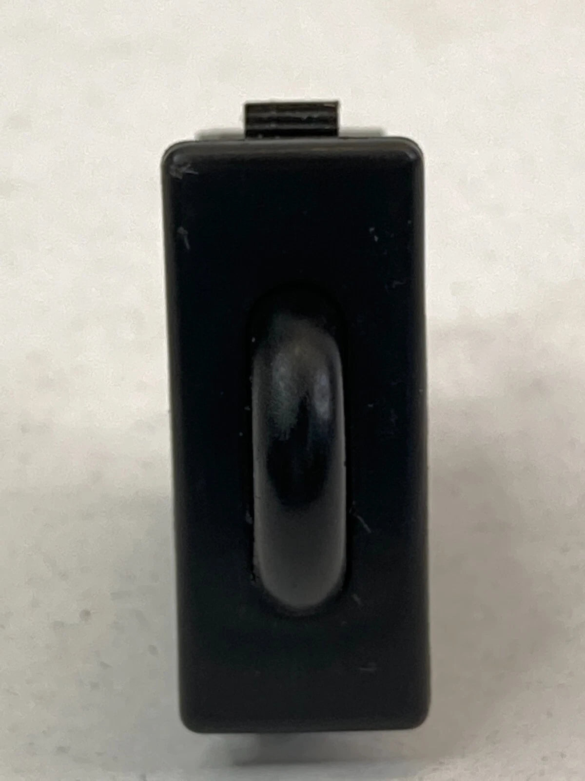 2010 KIA SEDONA GLOVE BOX LIGHT LAMP CONTROL SWITCH 93510-21000 OEM