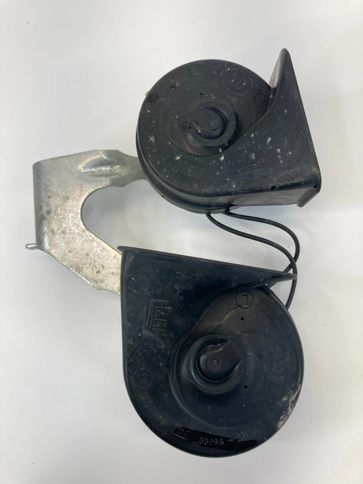 2011-2017 BUICK REGAL HIGH & LOW TONE NOTE SIGNAL ALARM HORN PAIR E355306 OEM