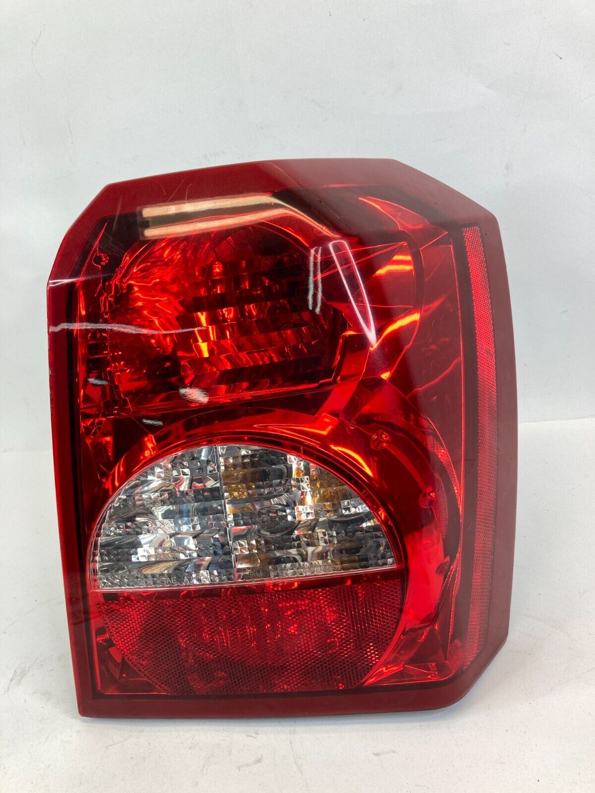 2007 07 Dodge Caliber Rear Right Side Trunk Lid Tail Light Assembly 5303752 OEM