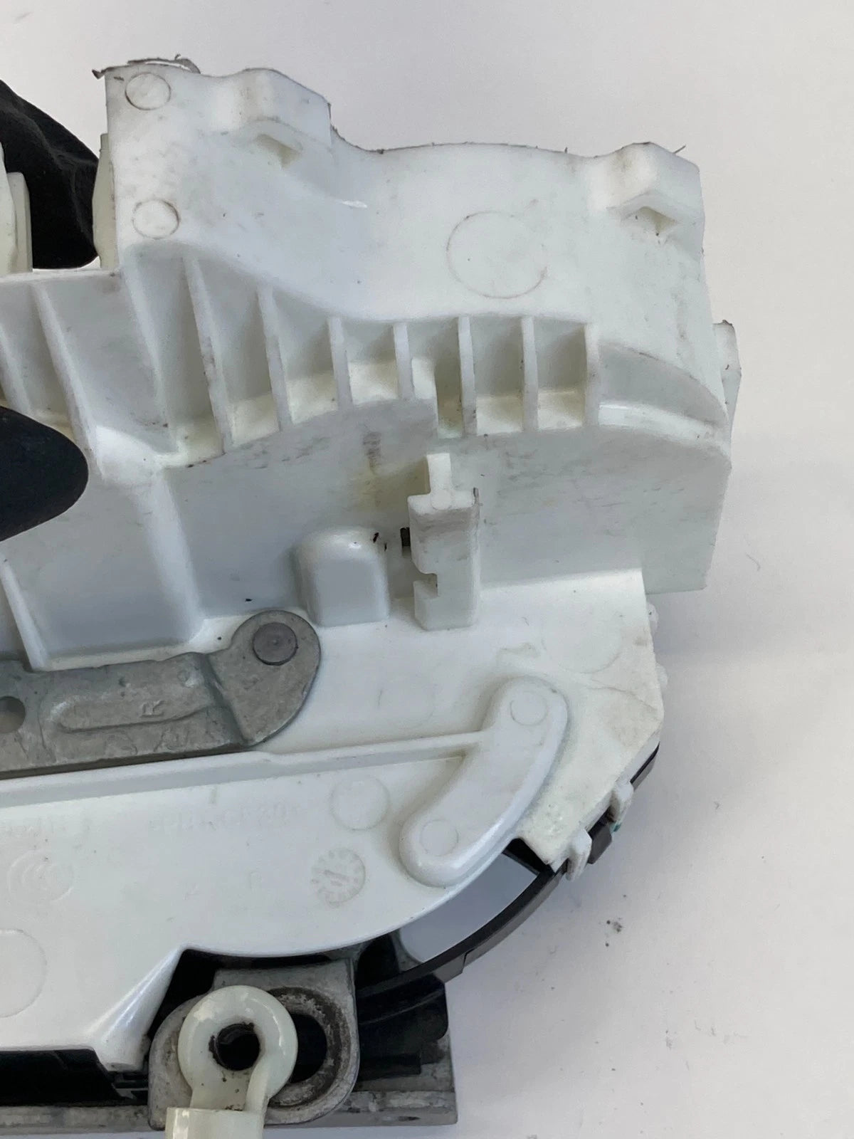 2011-2016 CHRYSLER TOWN & COUNTRY FRONT RIGHT DOOR LOCK LATCH ACTUATOR 04589694A