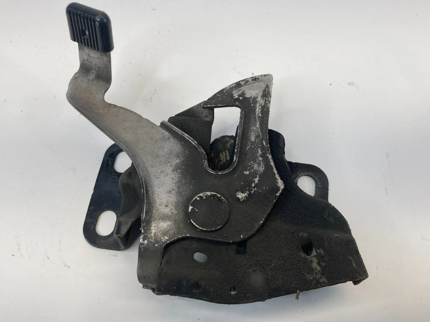 2008-2012 HONDA ACCORD FRONT CENTER ENGINE HOOD LOCK LATCH SAFETY CATCH UNIT OEM