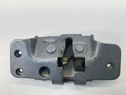 08-16 CHRYSLER TOWN & COUNTRY REAR LEFT SIDE SLIDING DOOR LOCK LATCH CATCH OEM