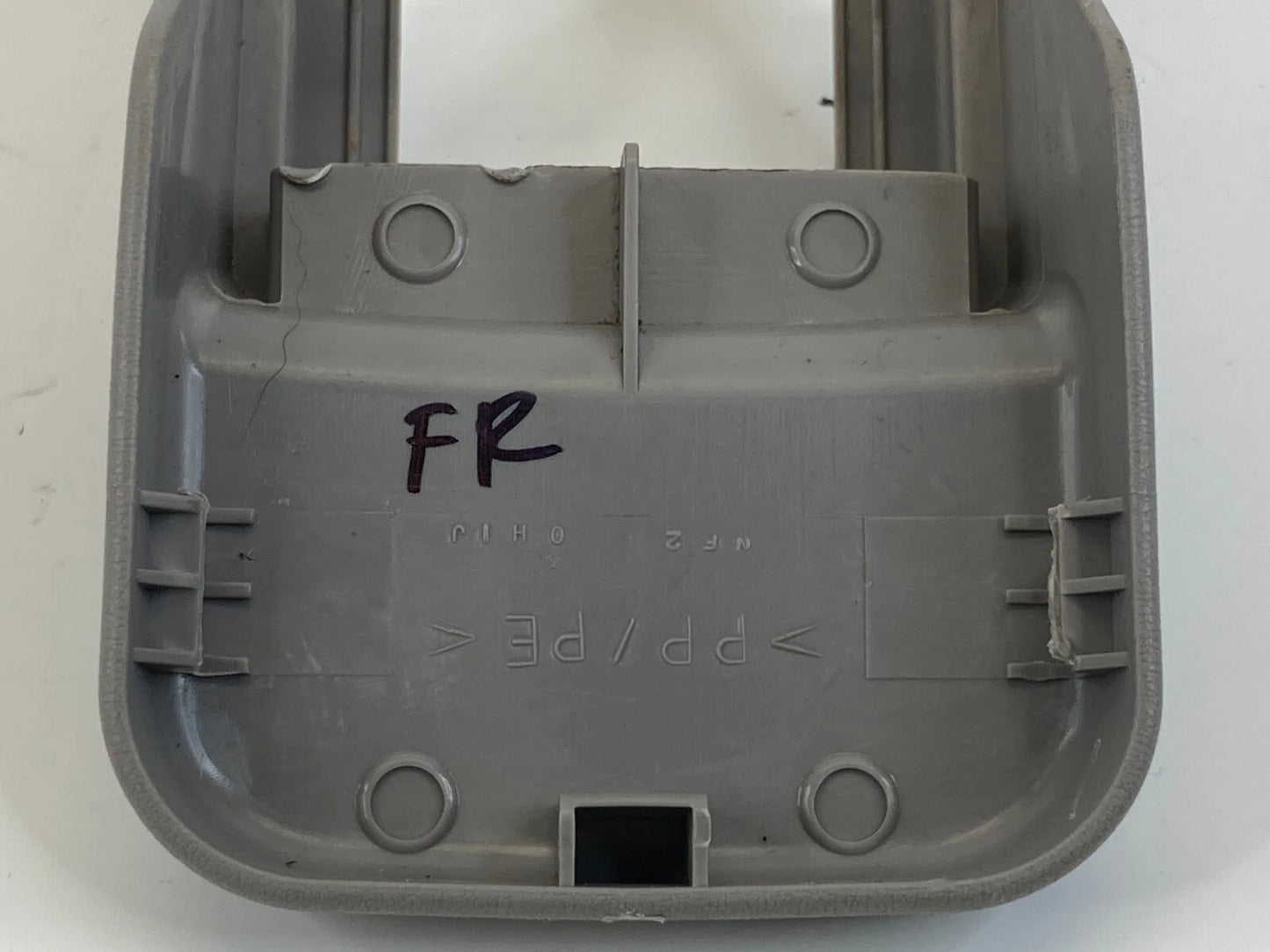 2002 2003 LEXUS ES300 FRONT RIGHT PASSENGER SIDE SEAT TRACK END COVER CAP TRIM