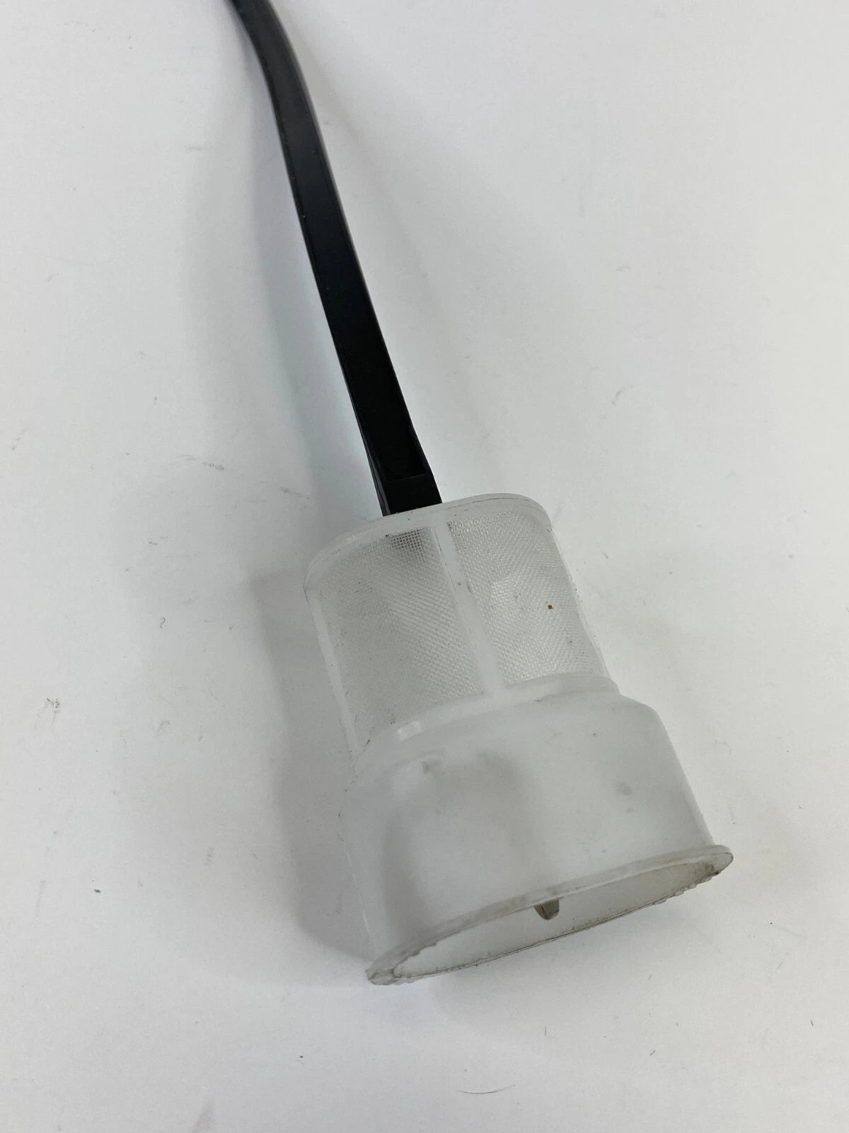 2000-2005 TOYOTA CELICA LEVEL SENSOR FILTER WINDSHIELD WASHER RESERVOIR OEM