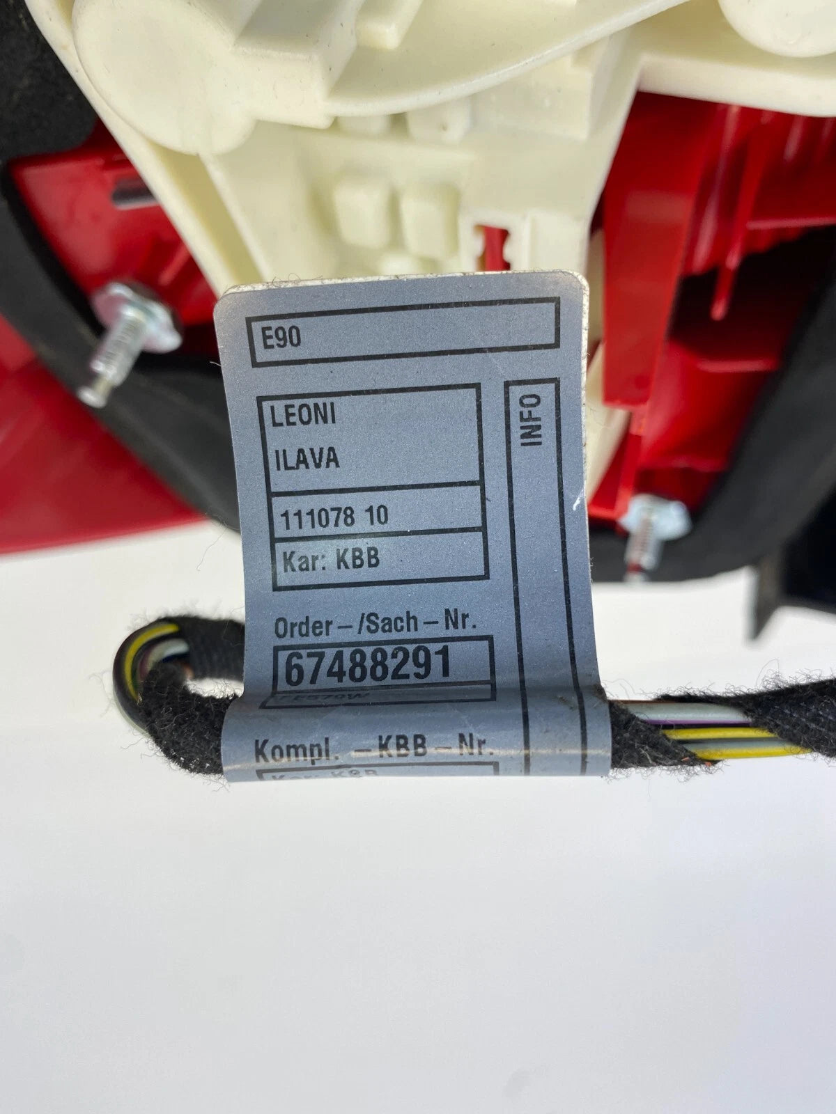 2007 2008 BMW 328I REAR LEFT OUTER TAILLIGHT TAIL LAMP UNIT ASSEMBLY 7161955 OEM