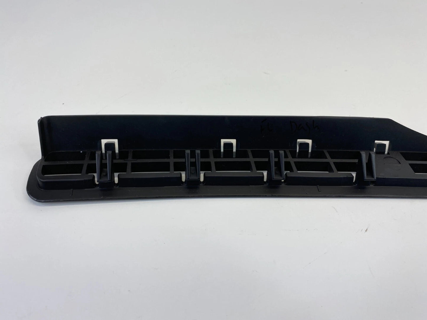 2002-2007 SATURN VUE DASH LEFT SIDE AIR VENT DEFROST GRILLE 22712731 OEM