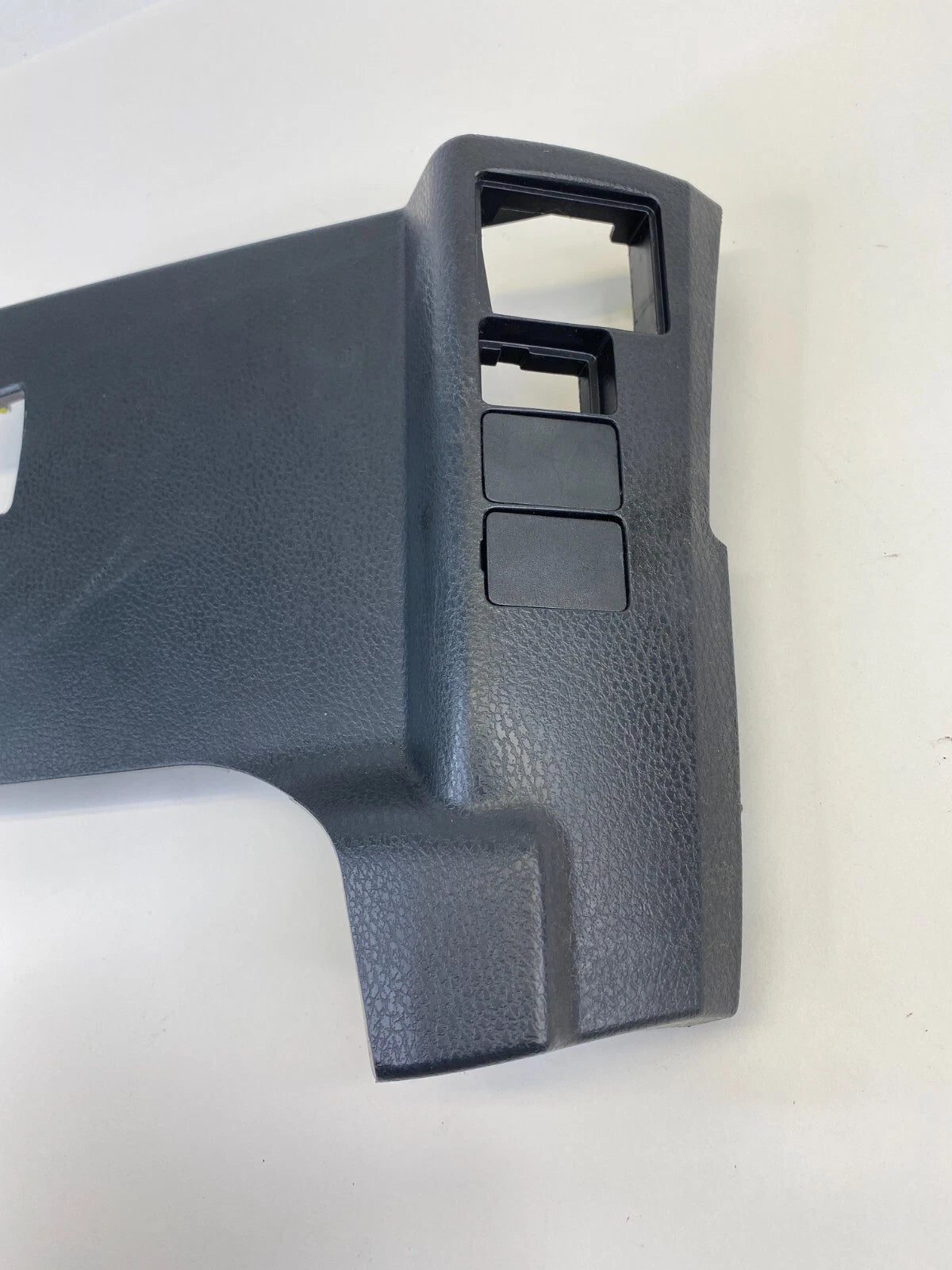2014-2019 TOYOTA COROLLA LEFT DRIVER LOWER DASH KNEE TRIM COVER 55545-02100 OEM