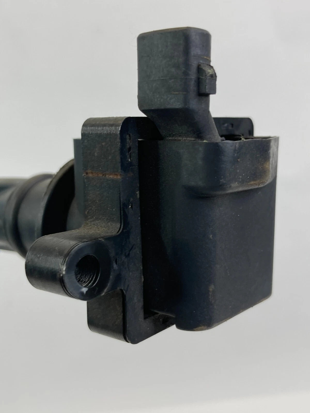 01-06 CHRYSLER SEBRING CONVERTIBLE DODGE STRATUS 2.7L IGNITION COIL 04609095AI