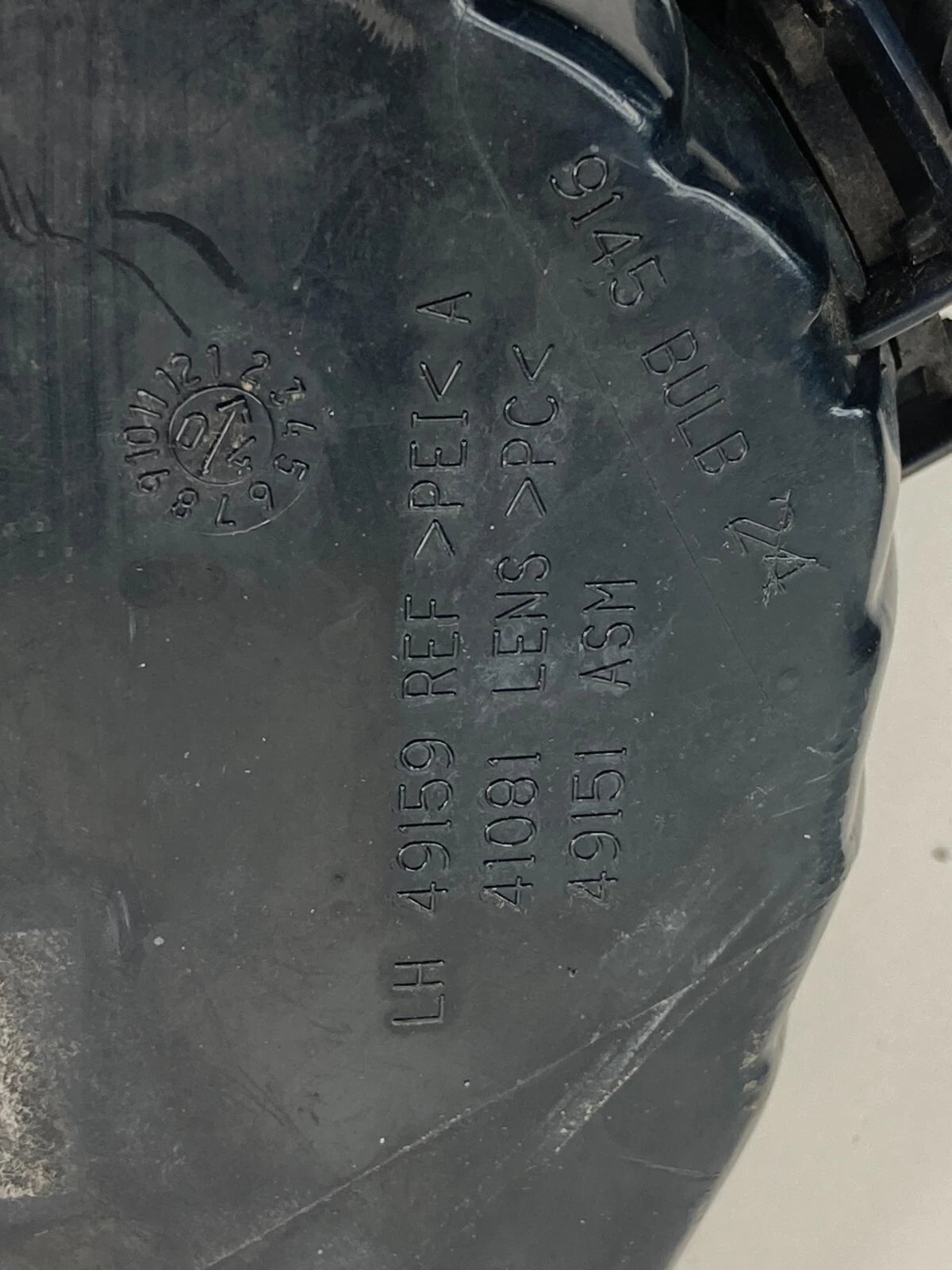 2003 2004 FORD EXPEDITION FRONT LEFT DRIVER SIDE BUMPER FOG LAMP ASSEMBLY OEM