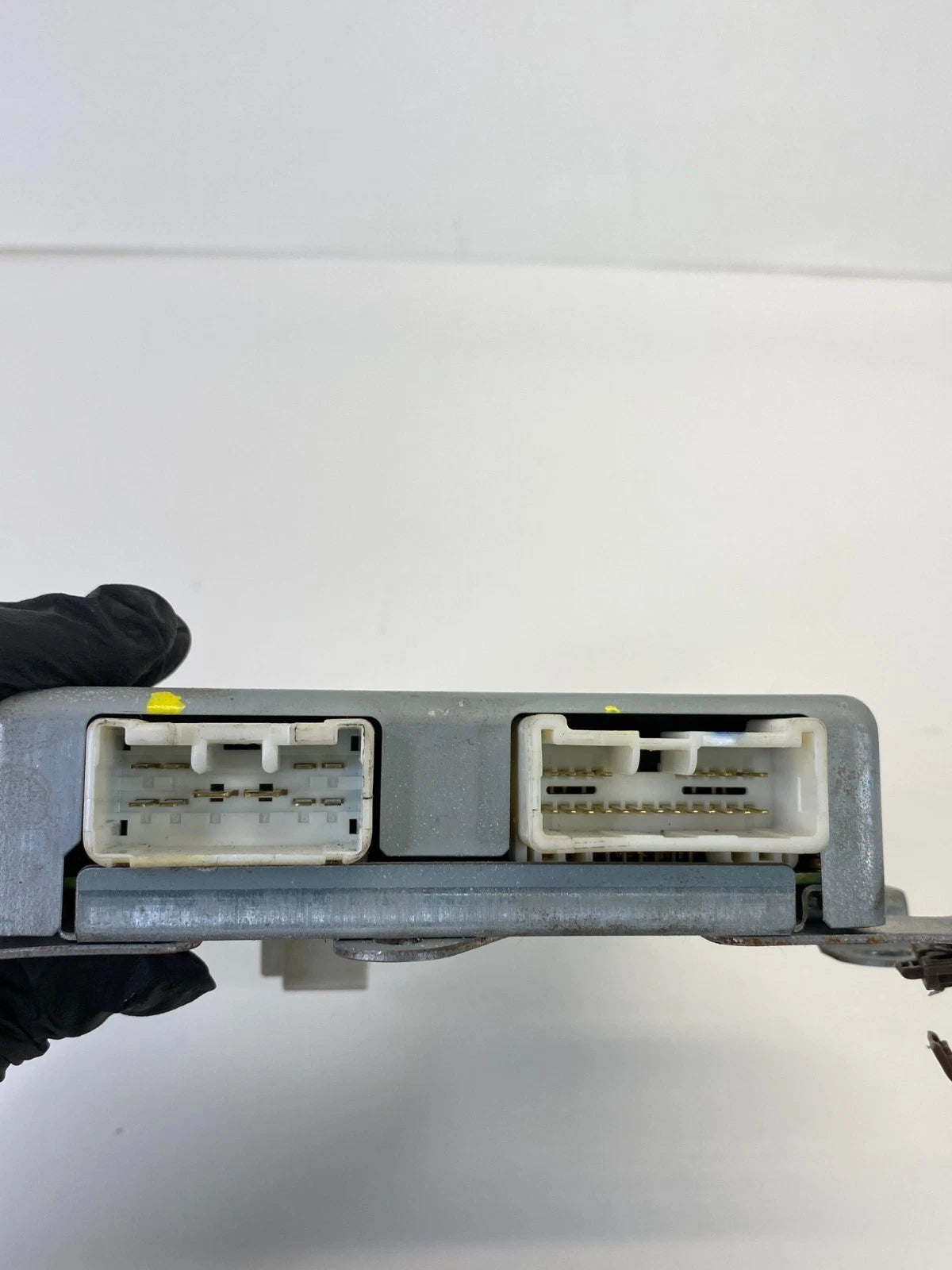 98-05 LEXUS GS300 LEFT FRONT DRIVER SEAT POSITION CONTROL MODULE 89710-30090 OEM