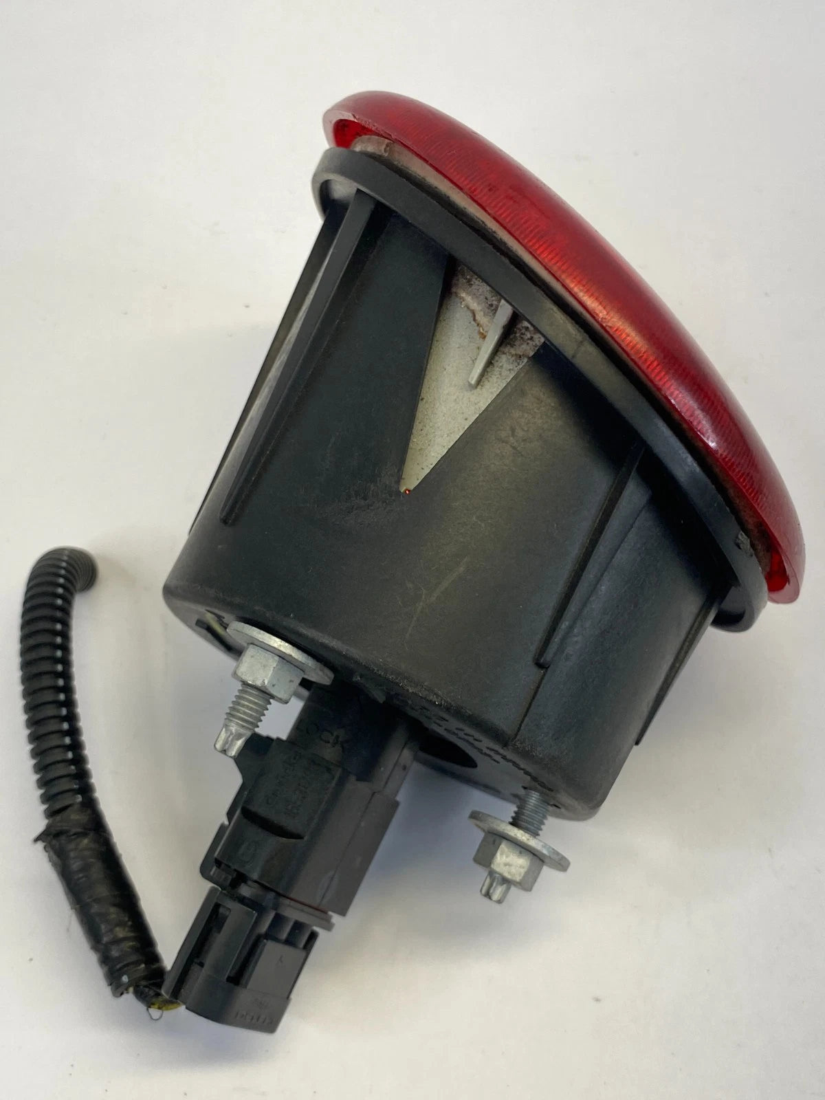 2006-2011 CHEVROLET HHR REAR UPPER LEFT DRIVER SIDE TAIL LIGHT TAILLIGHT LAMP