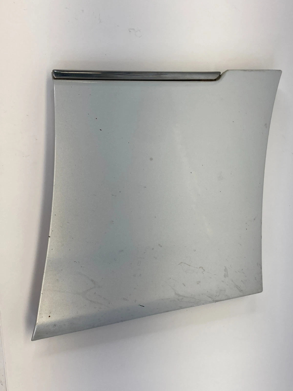 04-06 Lexus LS430 Front Right Passenger Fender Molding Trim 75611-50040 OEM