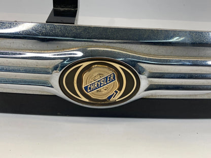 08-10 CHRYSLER TOWN & COUNTRY REAR LIFTGATE TAILGATE TRIM PANEL MOLDING CHROME