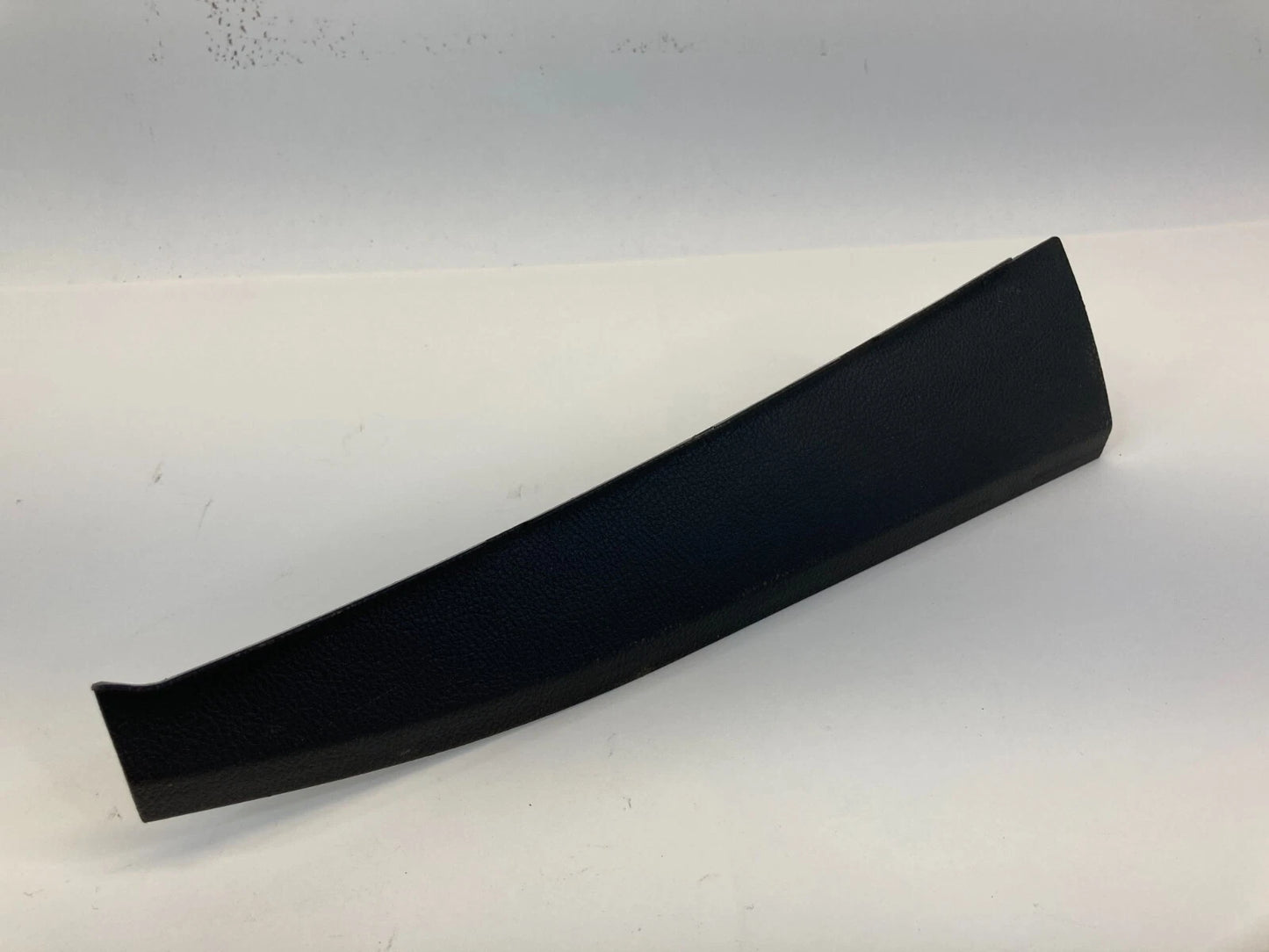 2013-2016 FORD FUSION LEFT INNER A PILLAR WINDSHIELD TRIM COVER DS73-F026A23-BAW