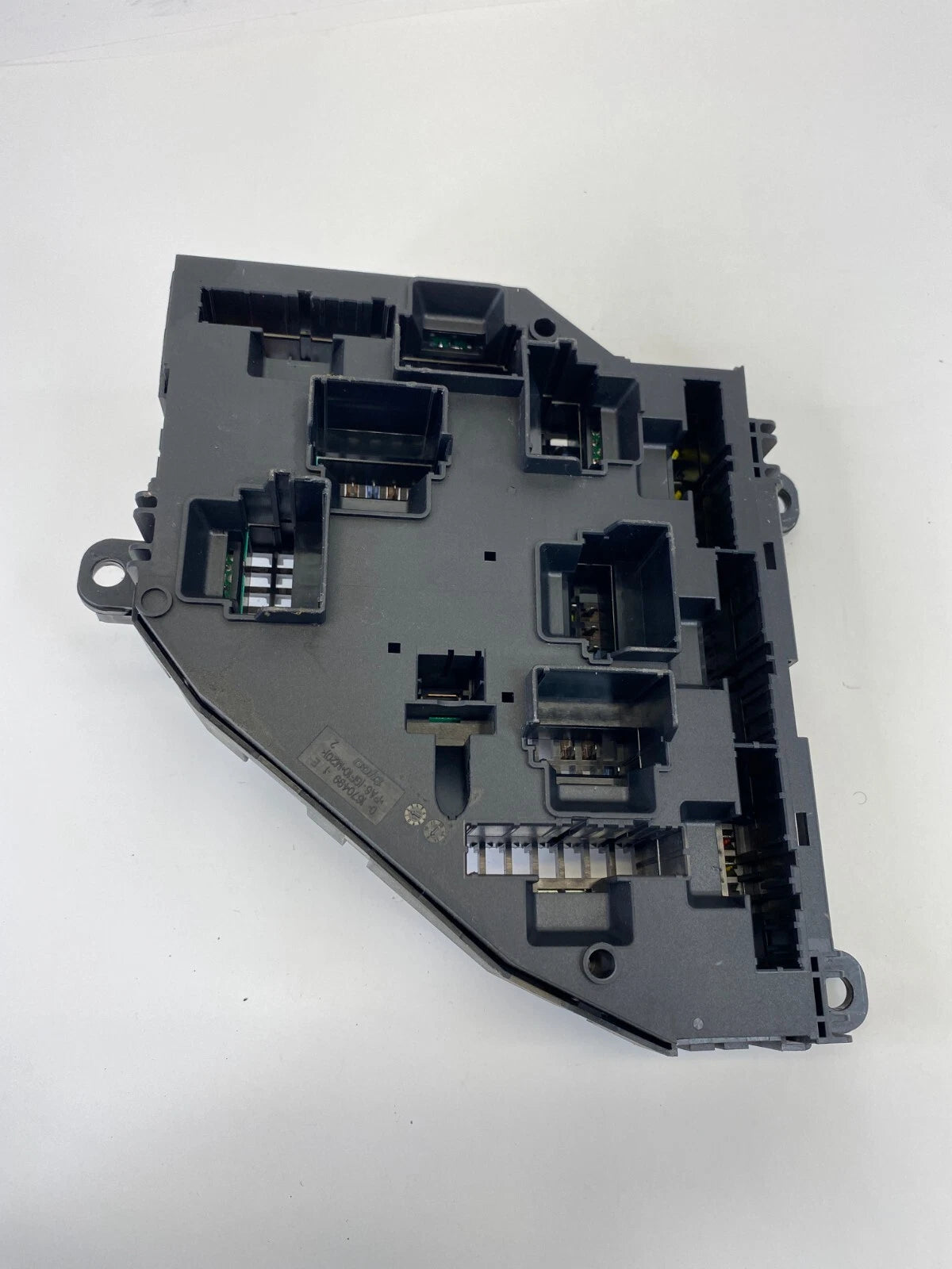 2011 2012 BMW X3 3.0L REAR RIGHT SIDE POWER DISTRIBUTION FUSE BOX 921085903 OEM