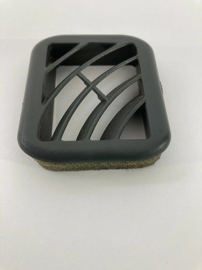 2002 2003 GMC ENVOY XL CENTER CONSOLE AC AIR VENT OUTLET GRILLE COVER BEZEL OEM