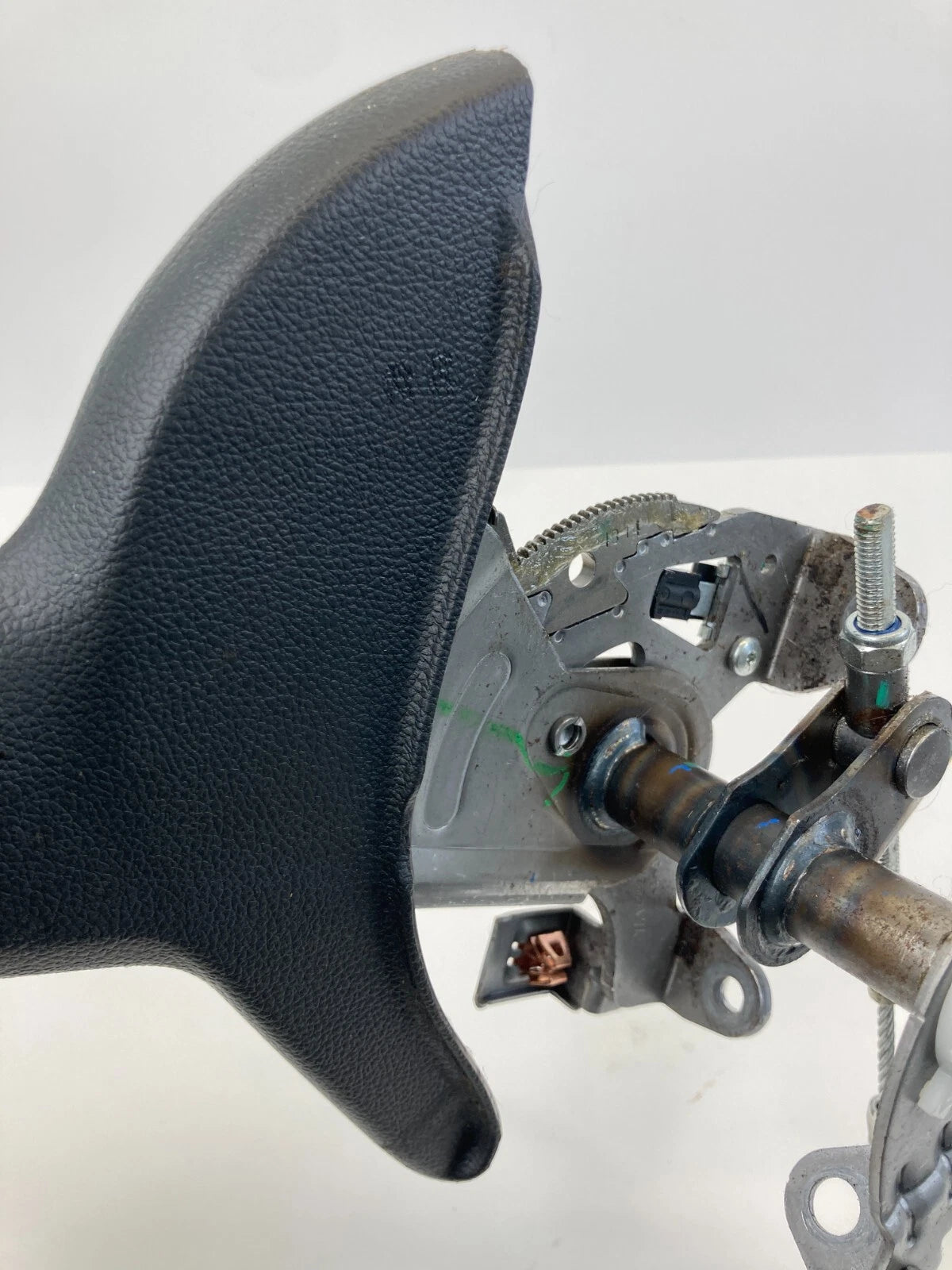 2012-2016 CHEVROLET SONIC EMERGENCY PARKING HANDLE BRAKE LEVER ASSEMBLY OEM