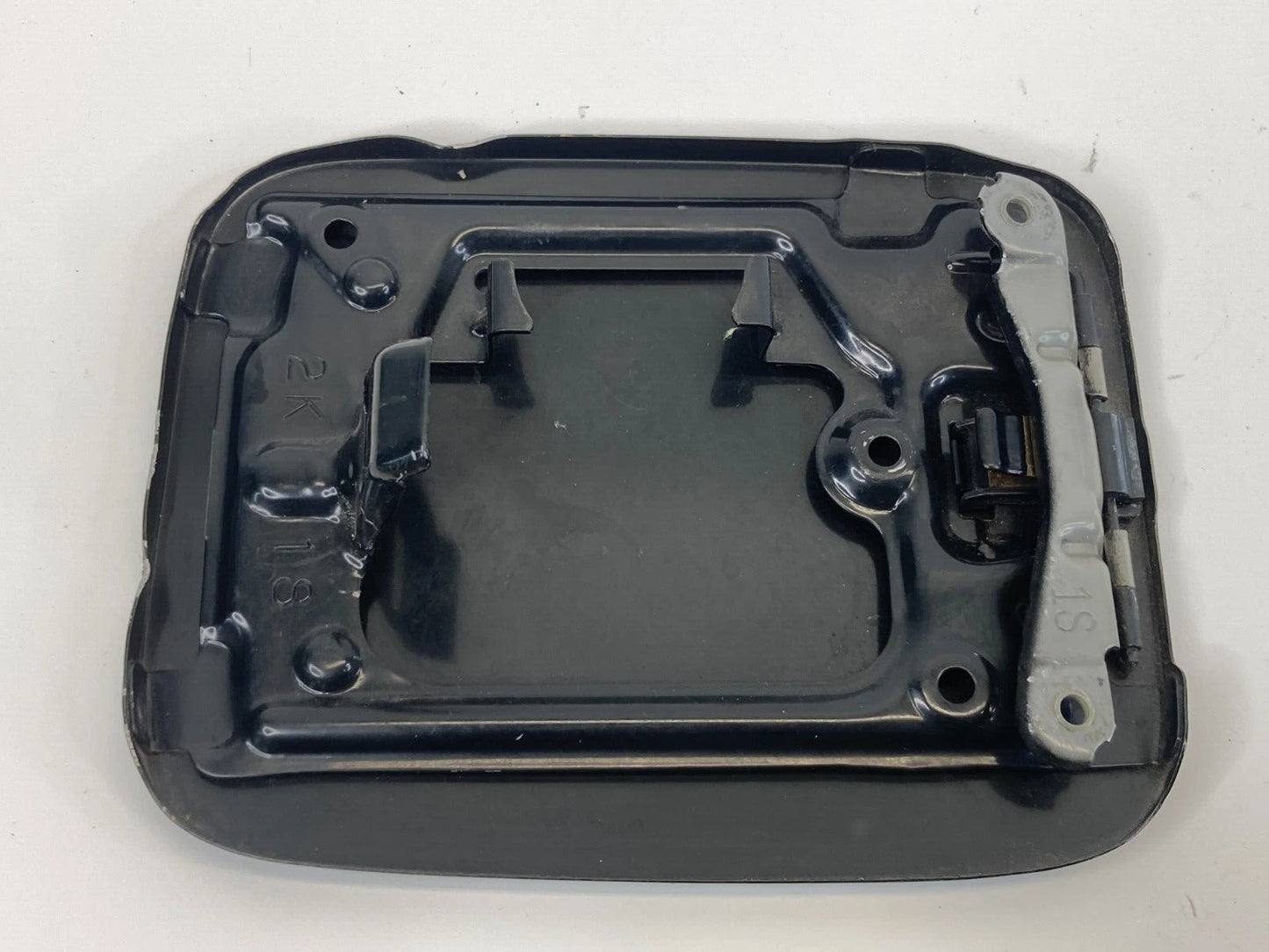 1999 00 01 02 2003 LEXUS RX300 FUEL FILLER DOOR GAS LID COVER BLACK OEM