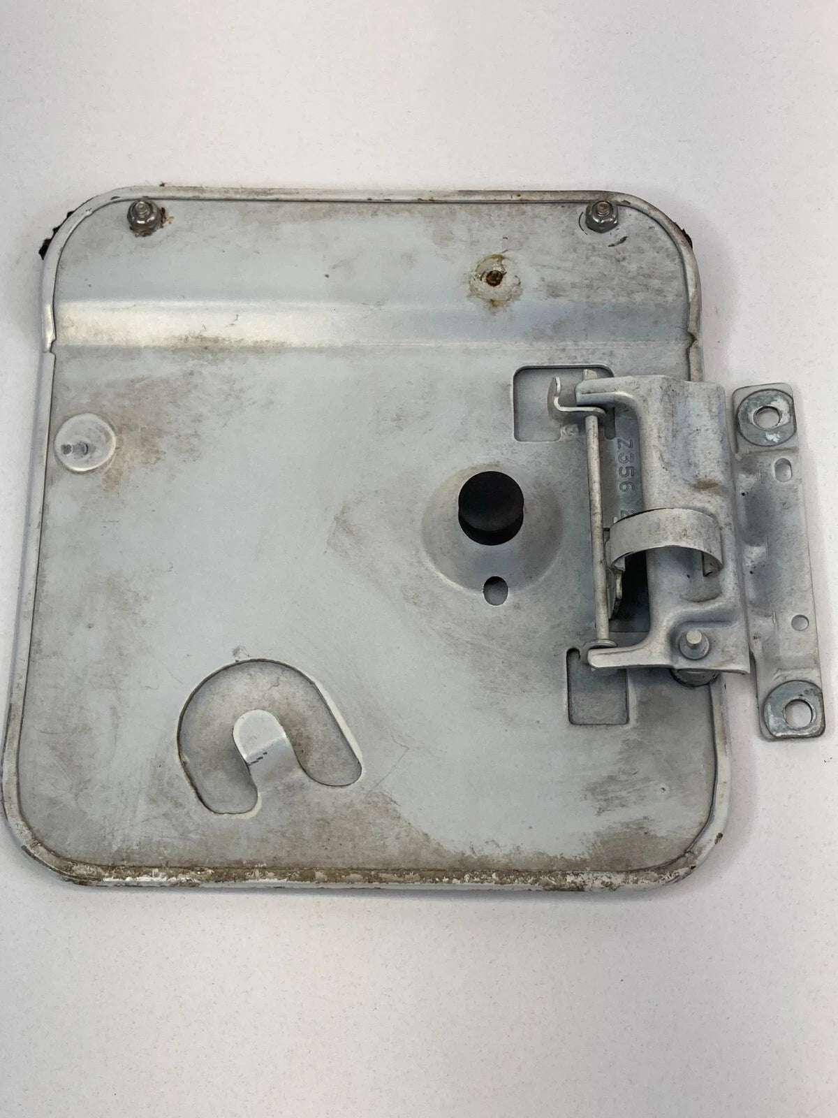 06 07 08 09 10 11 CADILLAC DTS SEDAN FUEL FILLER TANK DOOR GAS LID COVER OEM