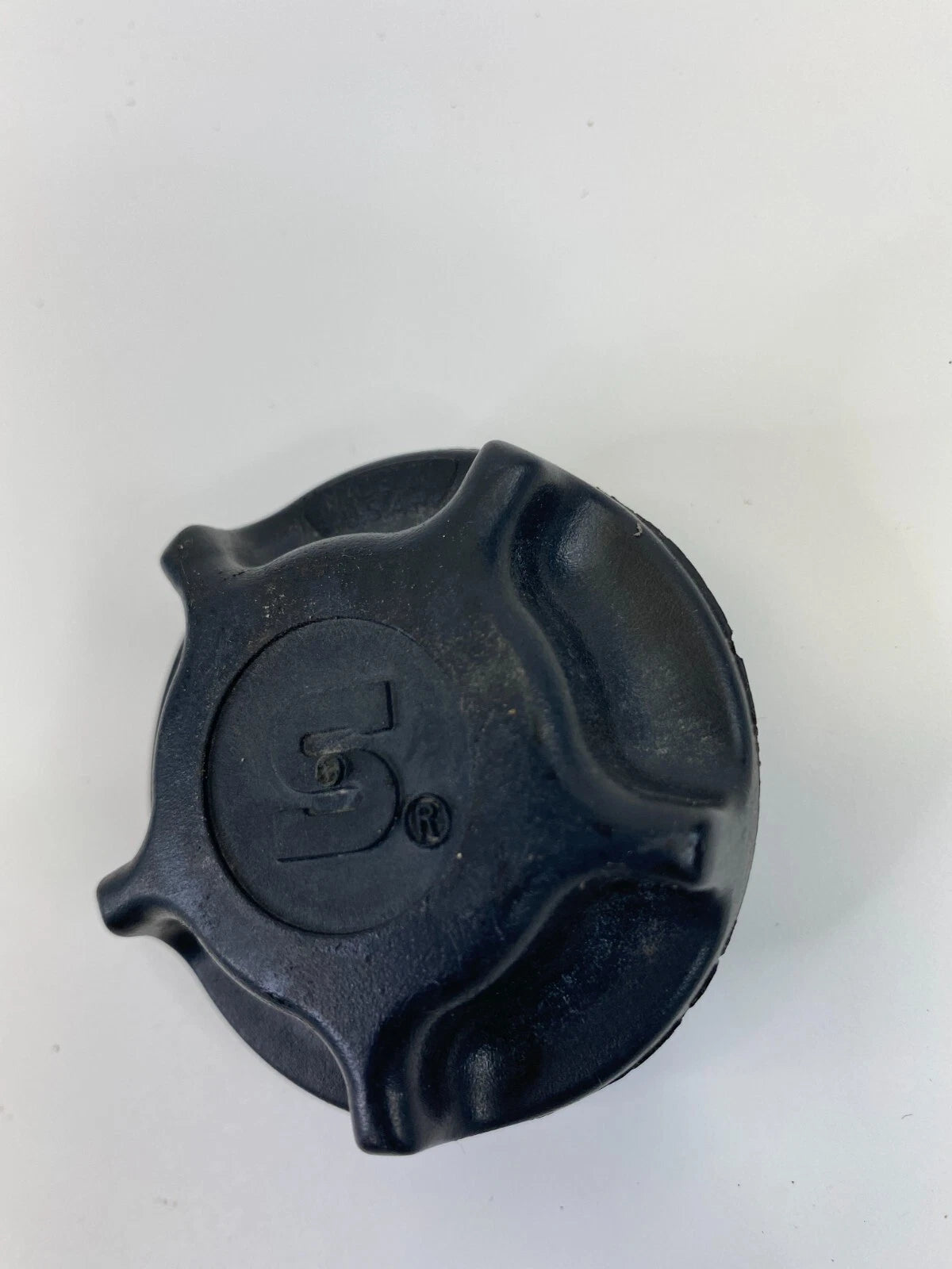 2008-2013 NISSAN ROGUE 2.5L L4 AT ENGINE OIL FILLER CAP LID TOP COVER OEM