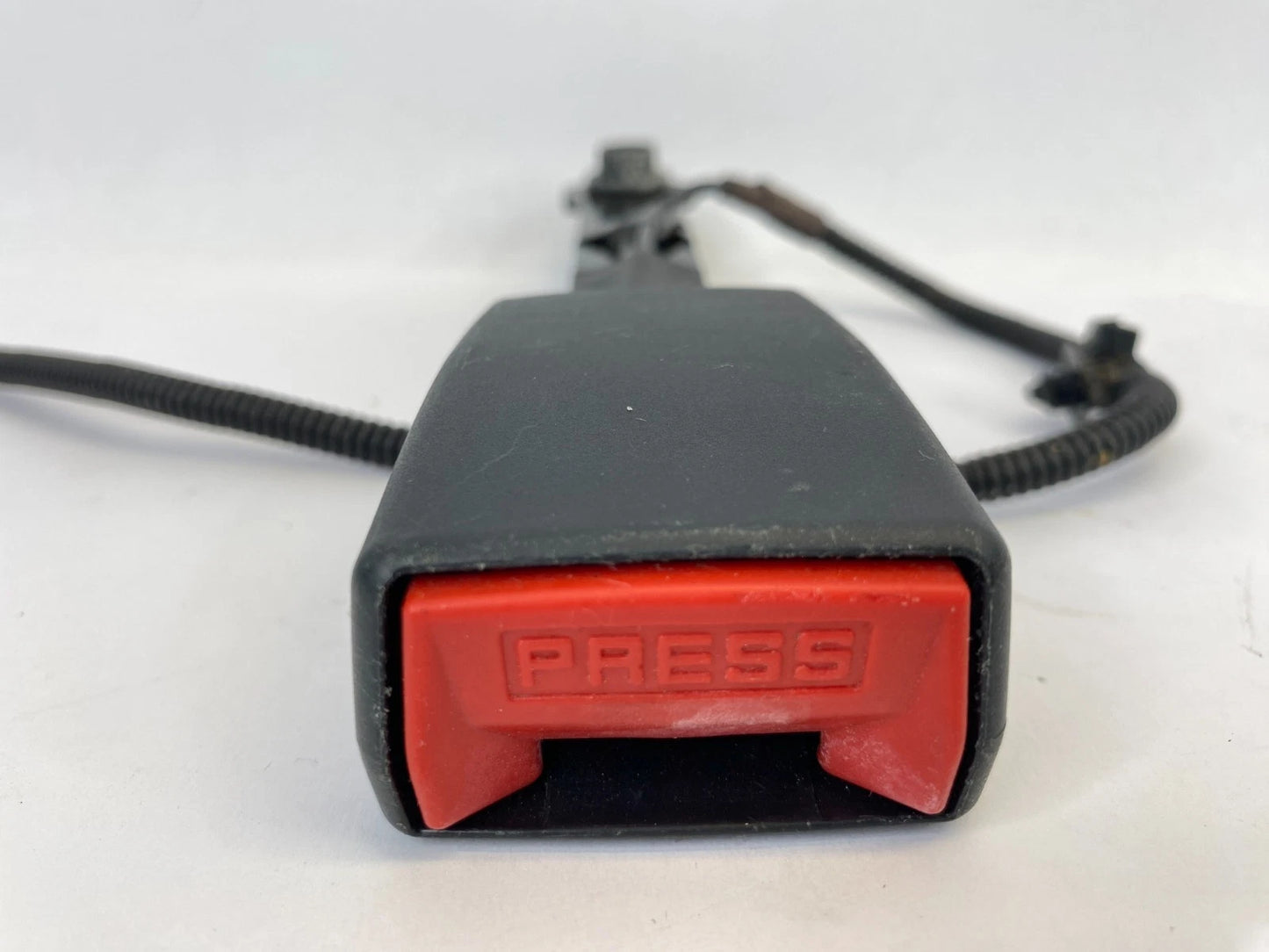 2011-2015 HYUNDAI SONATA HYBRID FRONT RIGHT PASSENGER SEAT BELT BUCKLE ASSY OEM