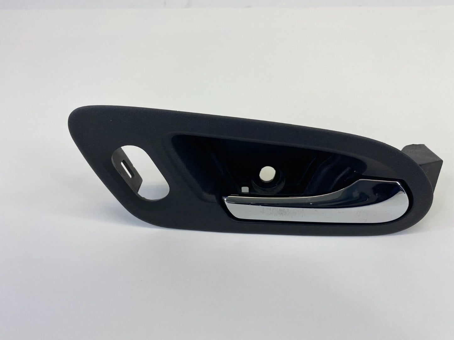 2006 2007 06 07 SATURN VUE REAR RIGHT BACK SIDE INNER DOOR HANDLE 10370960 OEM