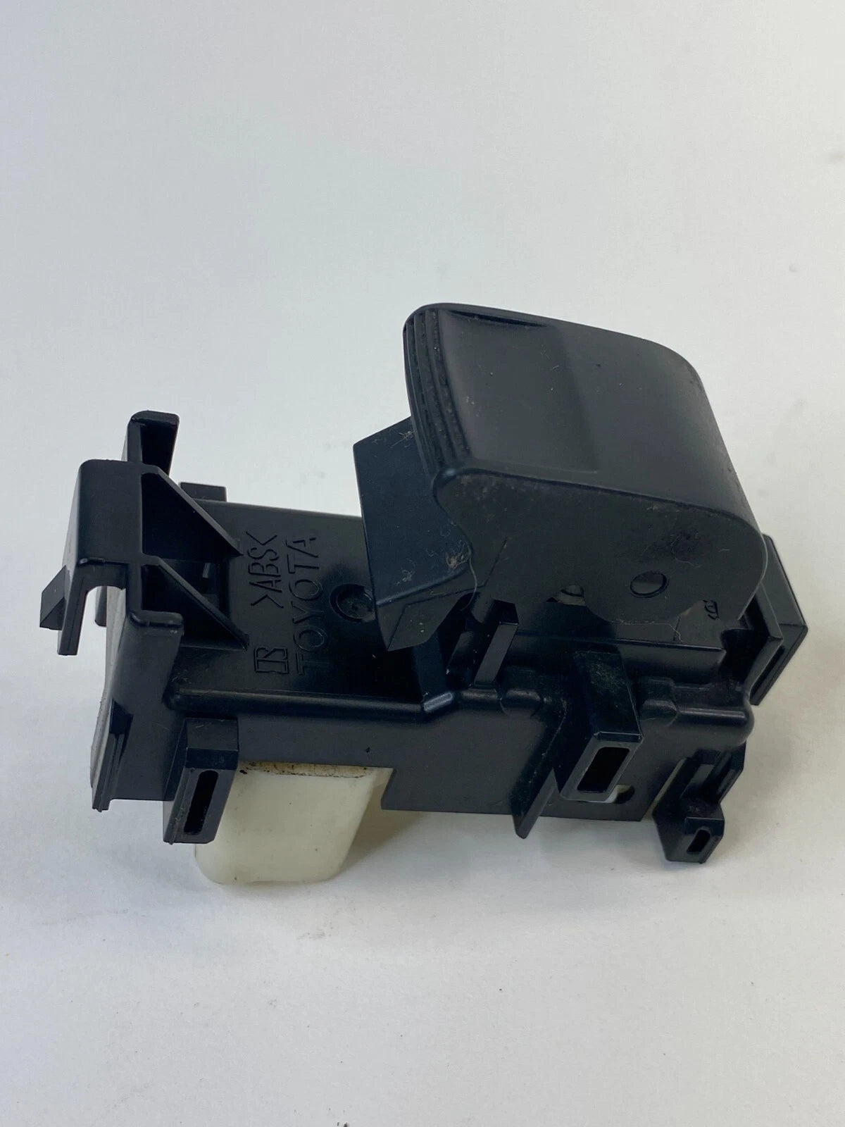 2008-2015 SCION XB REAR RIGHT SIDE DOOR POWER WINDOW SWITCH BUTTON 1928295 OEM