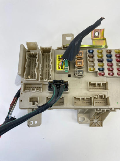 2002 2003 Lexus ES300 Inner Dash Fuse Box Relay Junction Block Cabin 8273033040A