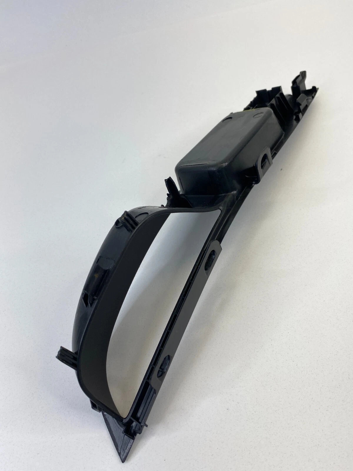 2012-2018 FORD FOCUS FRONT RIGHT DOOR WINDOW SWITCH BEZEL PANEL BM51240A4A OEM