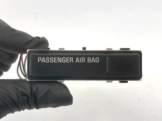 2006-2012 CHEVROLET MALIBU CENTER DASH PASSENGER INDICATOR LIGHT 22625546 OEM