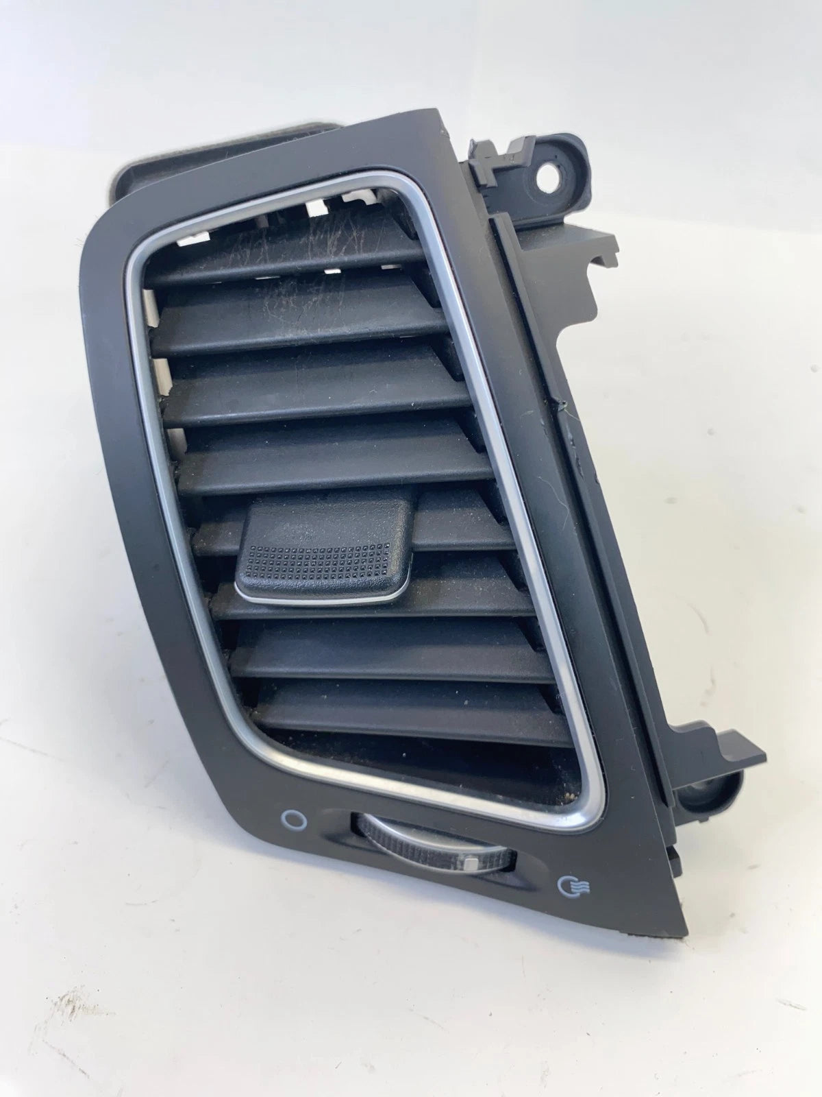 2014 2015 KIA SORENTO CENTER DASH LEFT SIDE A/C AIR VENT GRILLE 2U974-10105 OEM