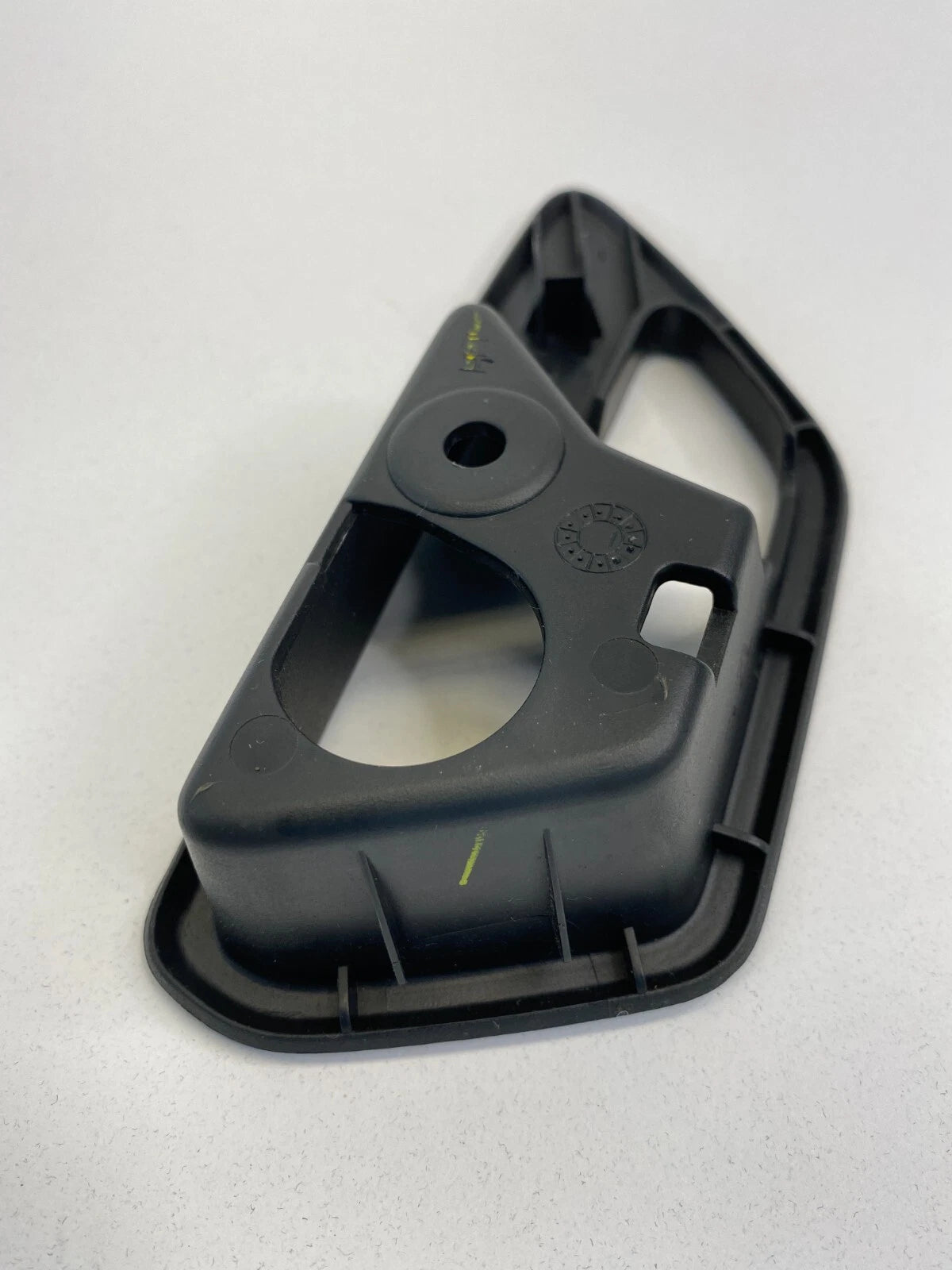 2009 2010 DODGE JOURNEY REAR LEFT INTERIOR DOOR HANDLE BEZEL TRIM 100000257 OEM