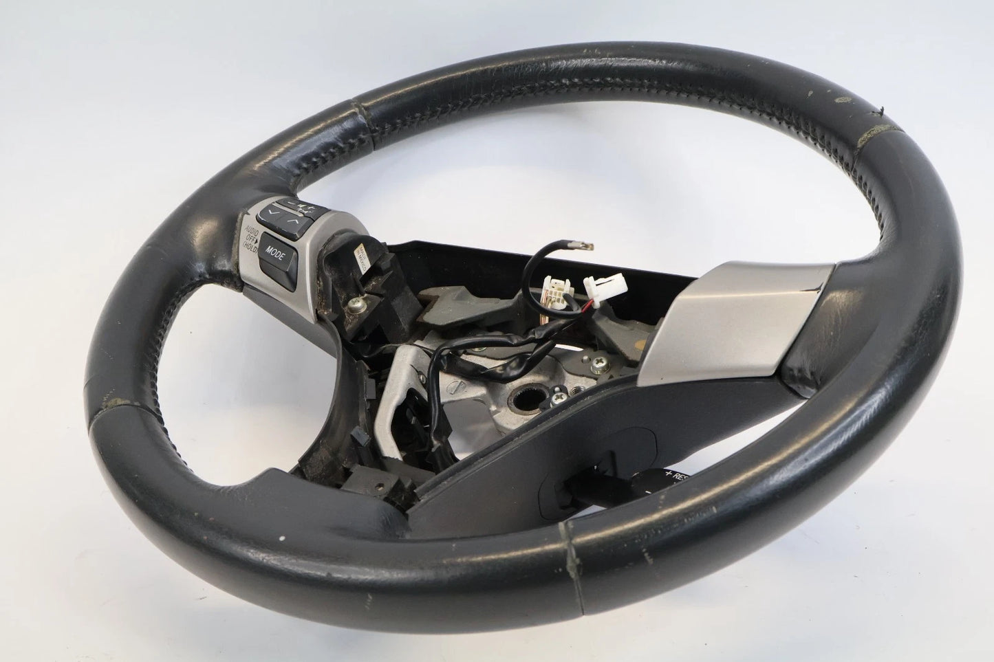 2007-2011 TOYOTA CAMRY SE SEDAN 3 SPOKE STEERING WHEEL W/ CRUISE CONTROL SWITCH