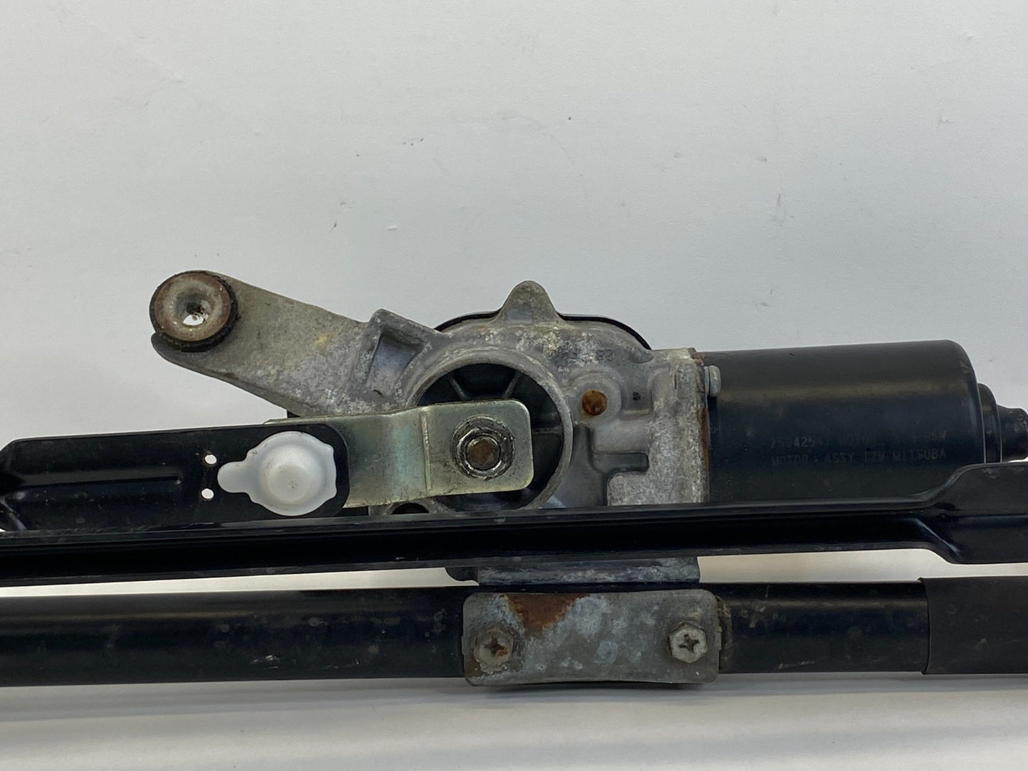 10-17 GMC Terrain Chevy Equinox Front Windshield Wiper Motor w/ Linkage 25942547