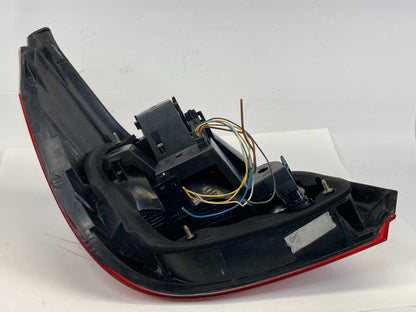 2006 2007 BMW 530xi Sedan Rear Right Passenger Side Tail Light Taillight 7165740