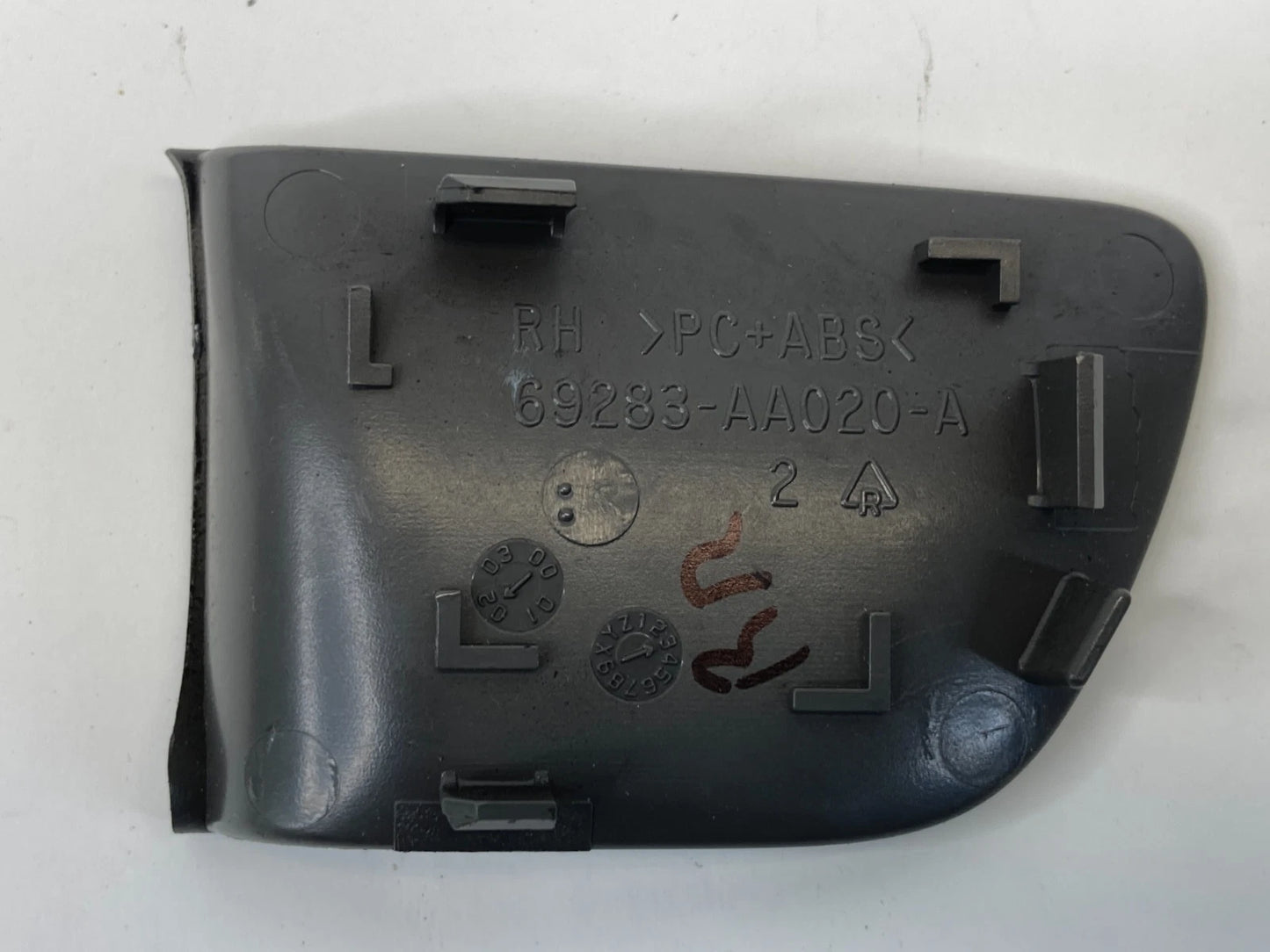 02-06 TOYOTA CAMRY REAR RIGHT INNER DOOR PLUG SCREW COVER TRIM 69283-AA020 OEM