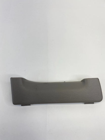 2001-2006 TOYOTA SEQUOIA REAR RIGHT B-PILLAR GRAB HANDLE TRIM COVER 74637-0C010