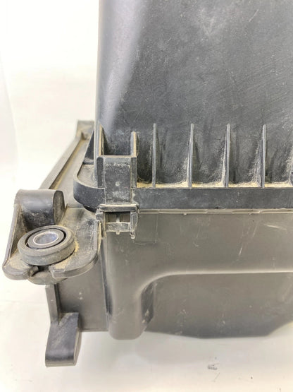2010-2013 KIA FORTE 2.0L AIR CLEANER FILTER BOX HOUSING 28110-1M400 OEM