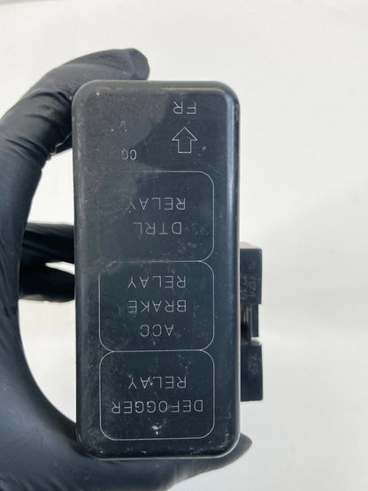2003-2008 INFINITI FX35 3.5L DEFOGGER ACC BRAKE FUSE RELAY BOX OEM