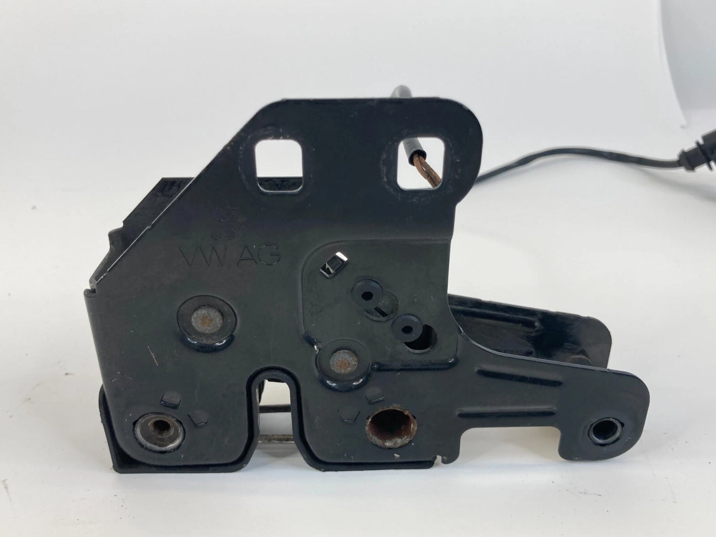 05-11 AUDI A6 QUATTRO UPPER HOOD BONNET SAFETY CATCH LOCK LEVER W/ SWITCH OEM