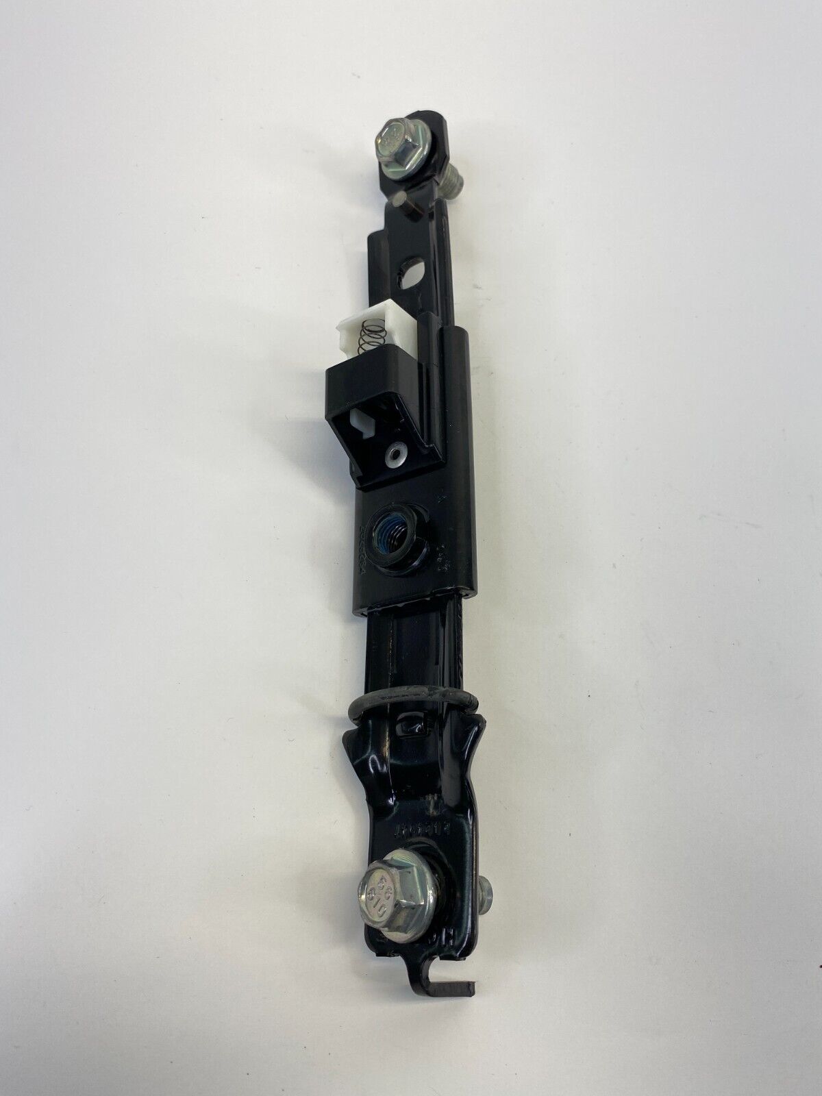 2011-2016 Kia Optima Front Right Side Seat Belt Height Adjuster Assembly OEM