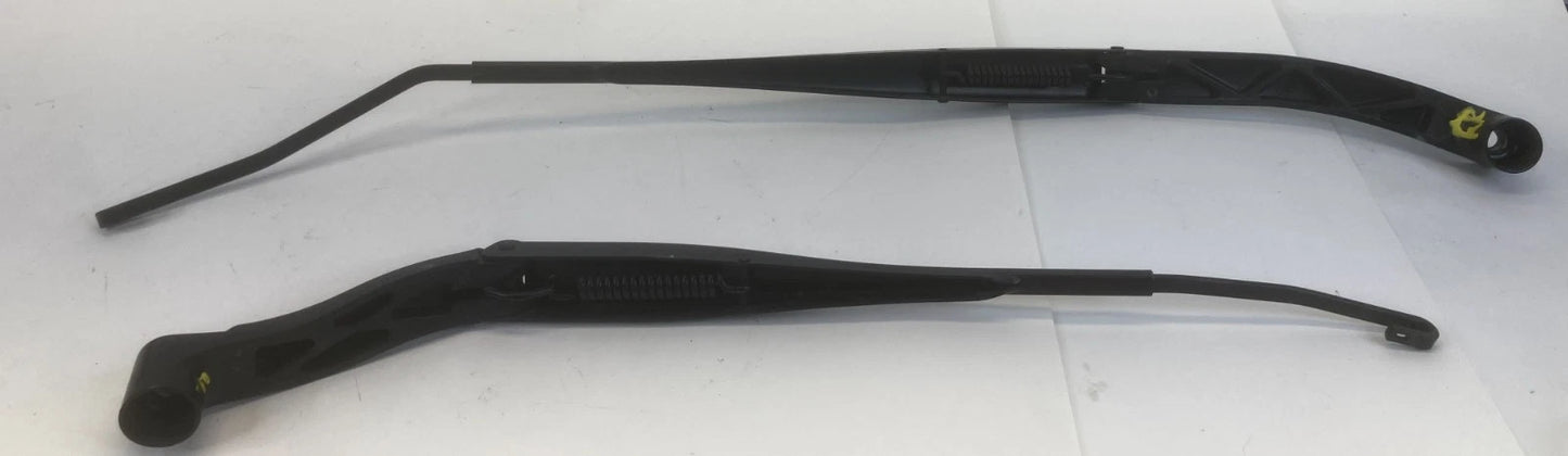 2013-2019 NISSAN SENTRA FRONT WINDSHIELD WIPER ARM SET PAIR LEFT RIGHT OEM