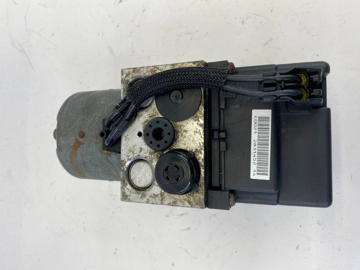 1998-2002 ISUZU TROOPER 3.5L 4WD ANTI-LOCK BRAKE PUMP ABS CONTROL MODULE OEM